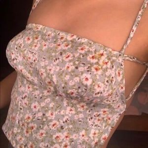 Floral backless cami top!